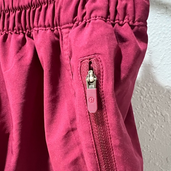 Lululemon tracker short - Picture 4 of 7